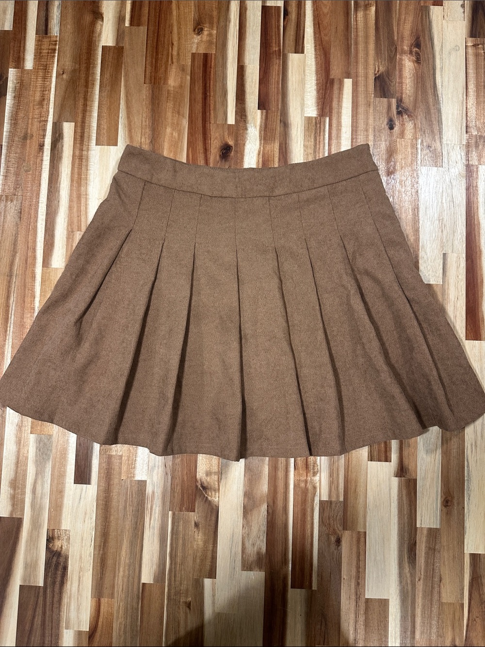 &merci Classic Pleated Skater Skirt in Chestnut Brown 541